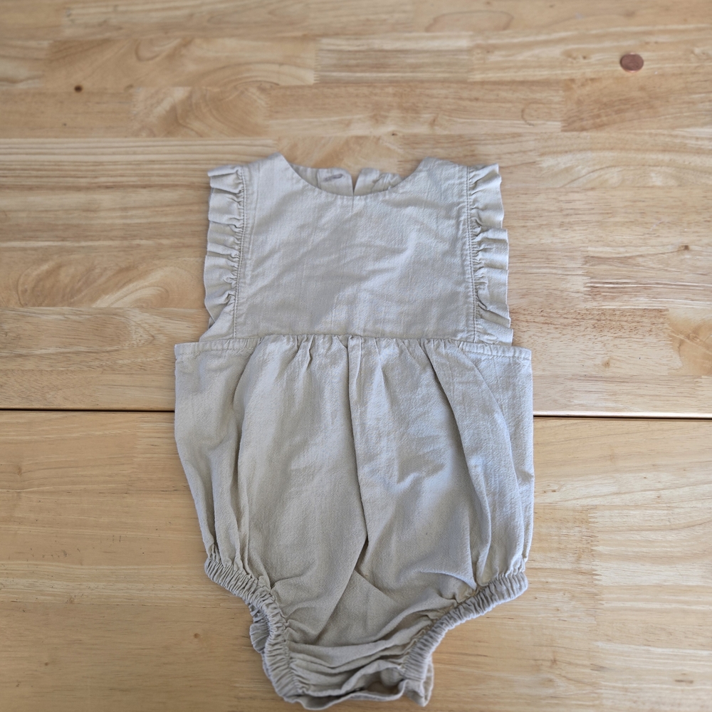 Adorable Ruffled Baby Romper - Picture 2 of 3